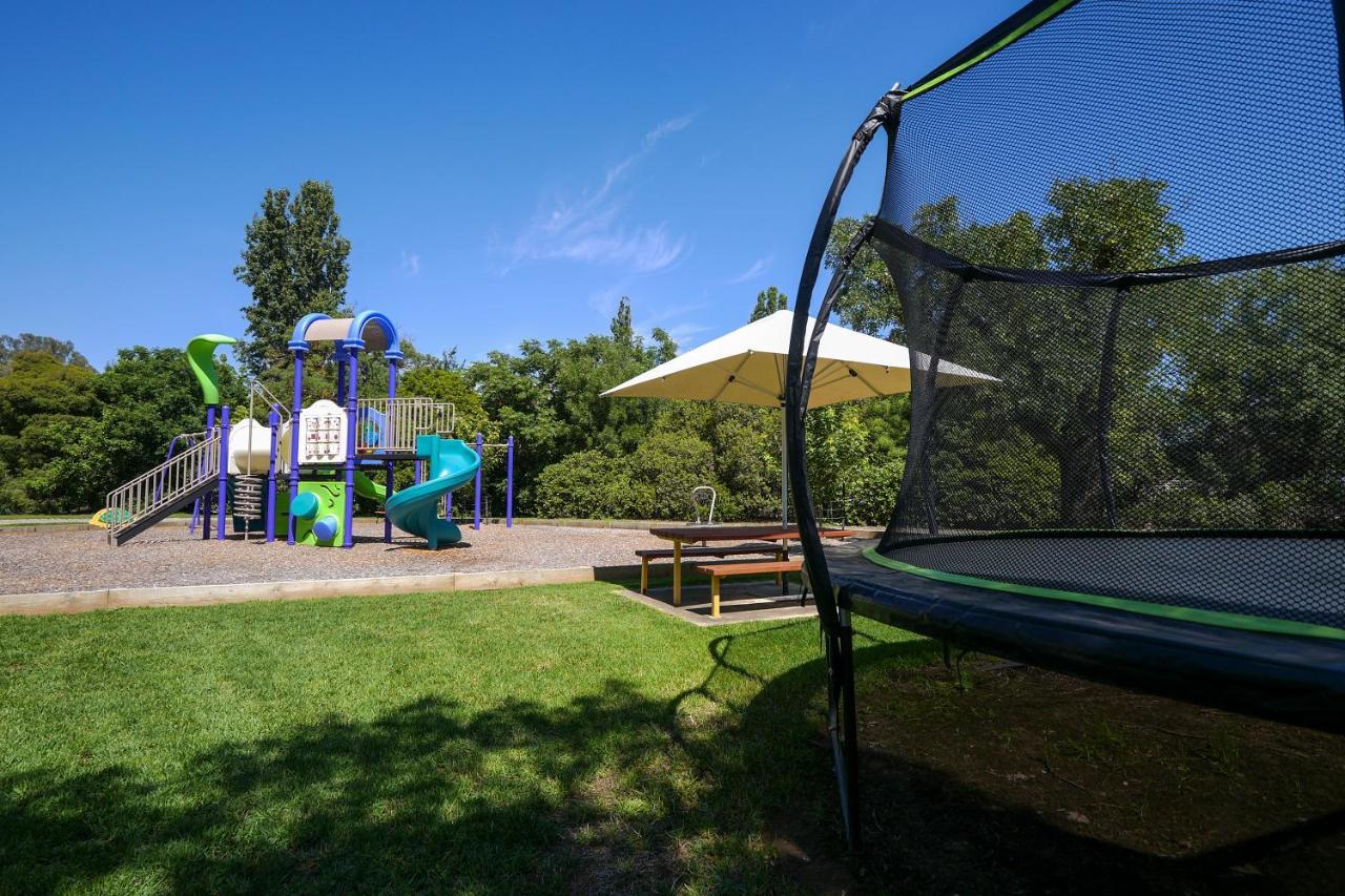 Big4 Wangaratta North Cedars Holiday Park Extérieur photo