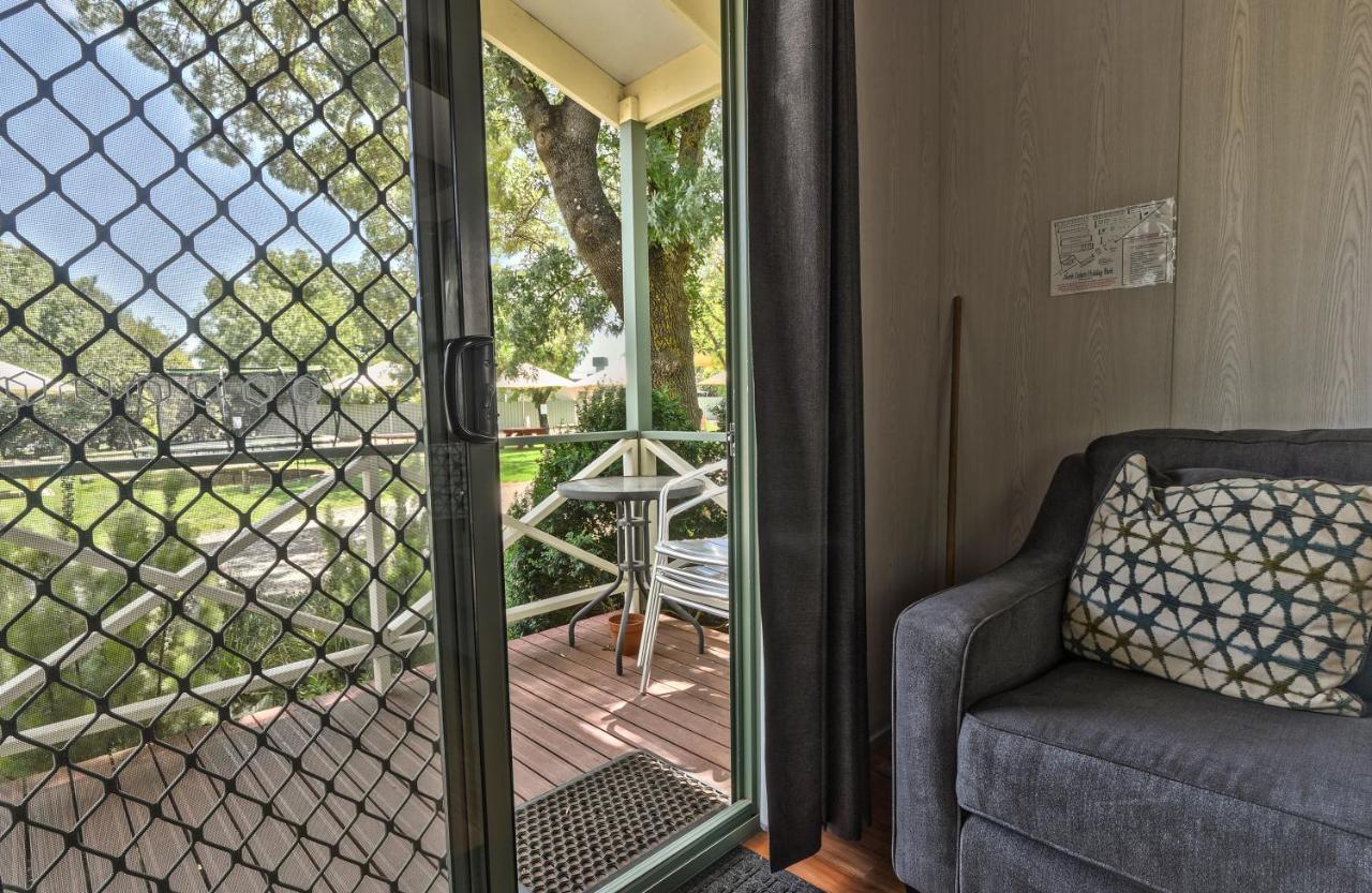 Big4 Wangaratta North Cedars Holiday Park Extérieur photo